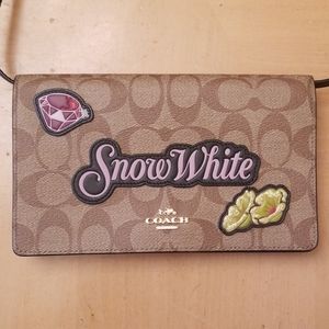 NWT Coach Snow White Crossbody